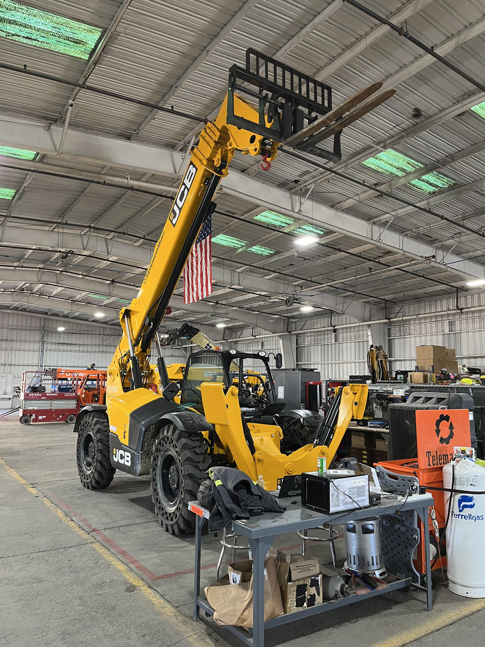 2023 JCB 510-56
