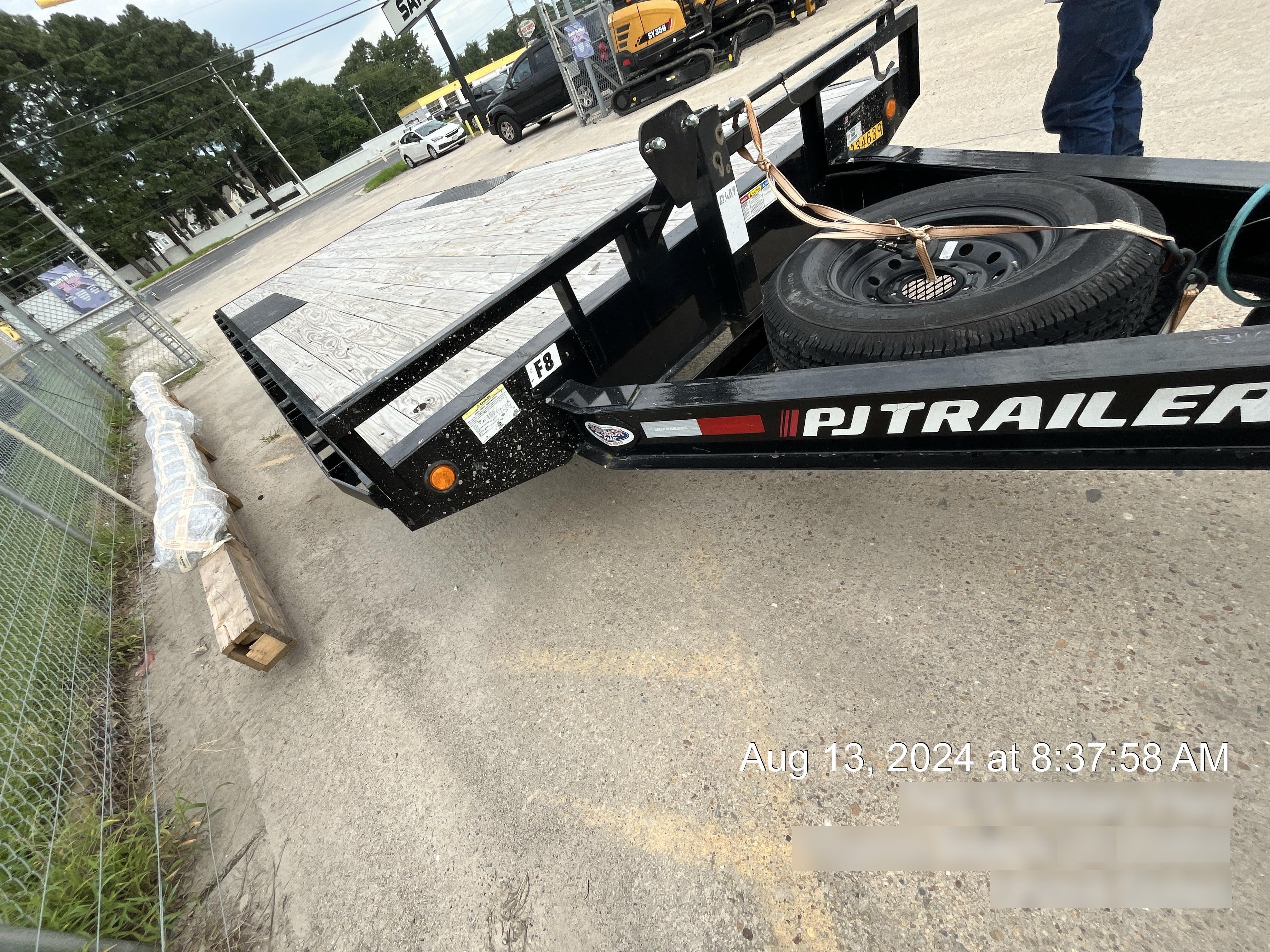 2023 PJ TRAILERS F8