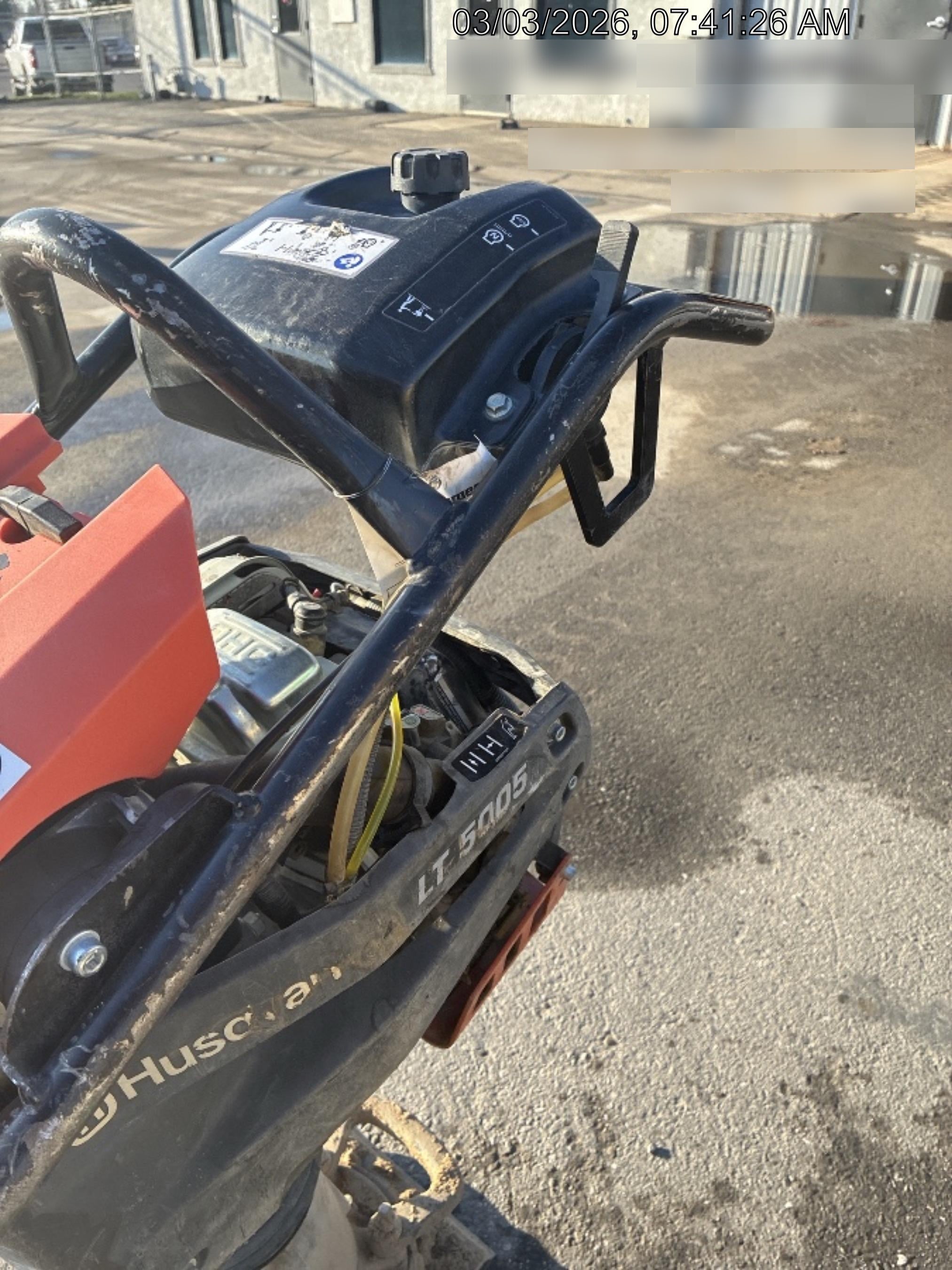 2024 HUSQVARNA LT5005