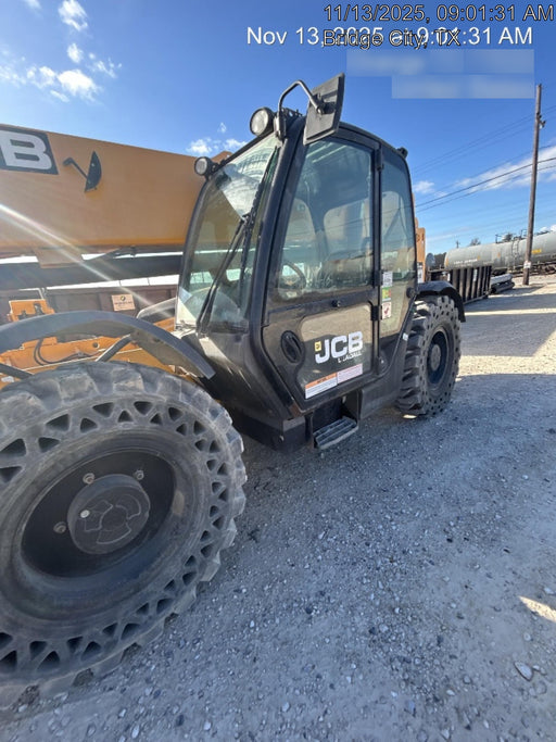 2019 JCB 510-56 74 HP w/CAB/HVAC, Beacon, Worklights, Aux Hydraulics, Solid Tires 66" Carriage/60" Forks