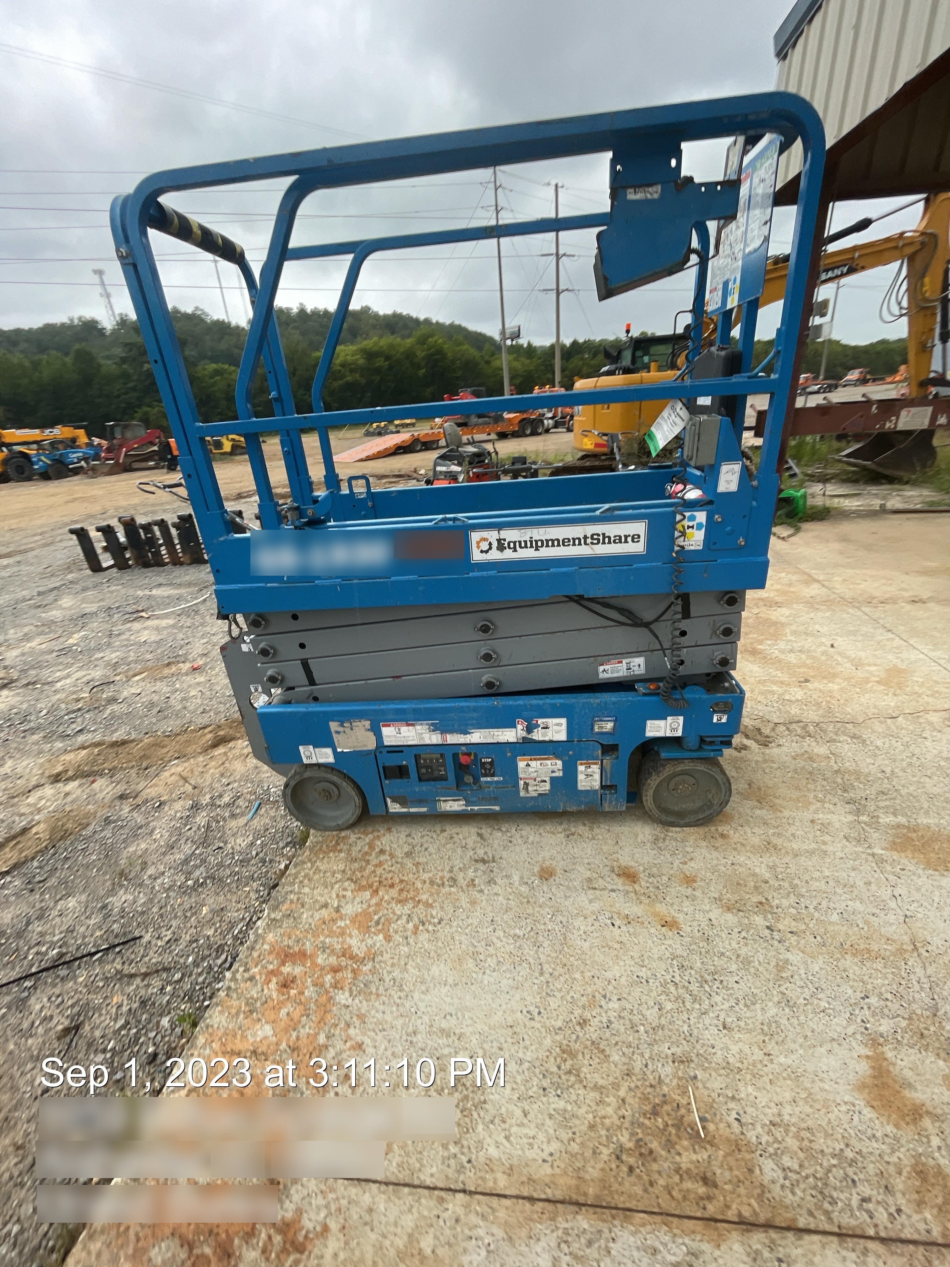 2019 Genie GS-1930 Fixed Rails with Chain Entry