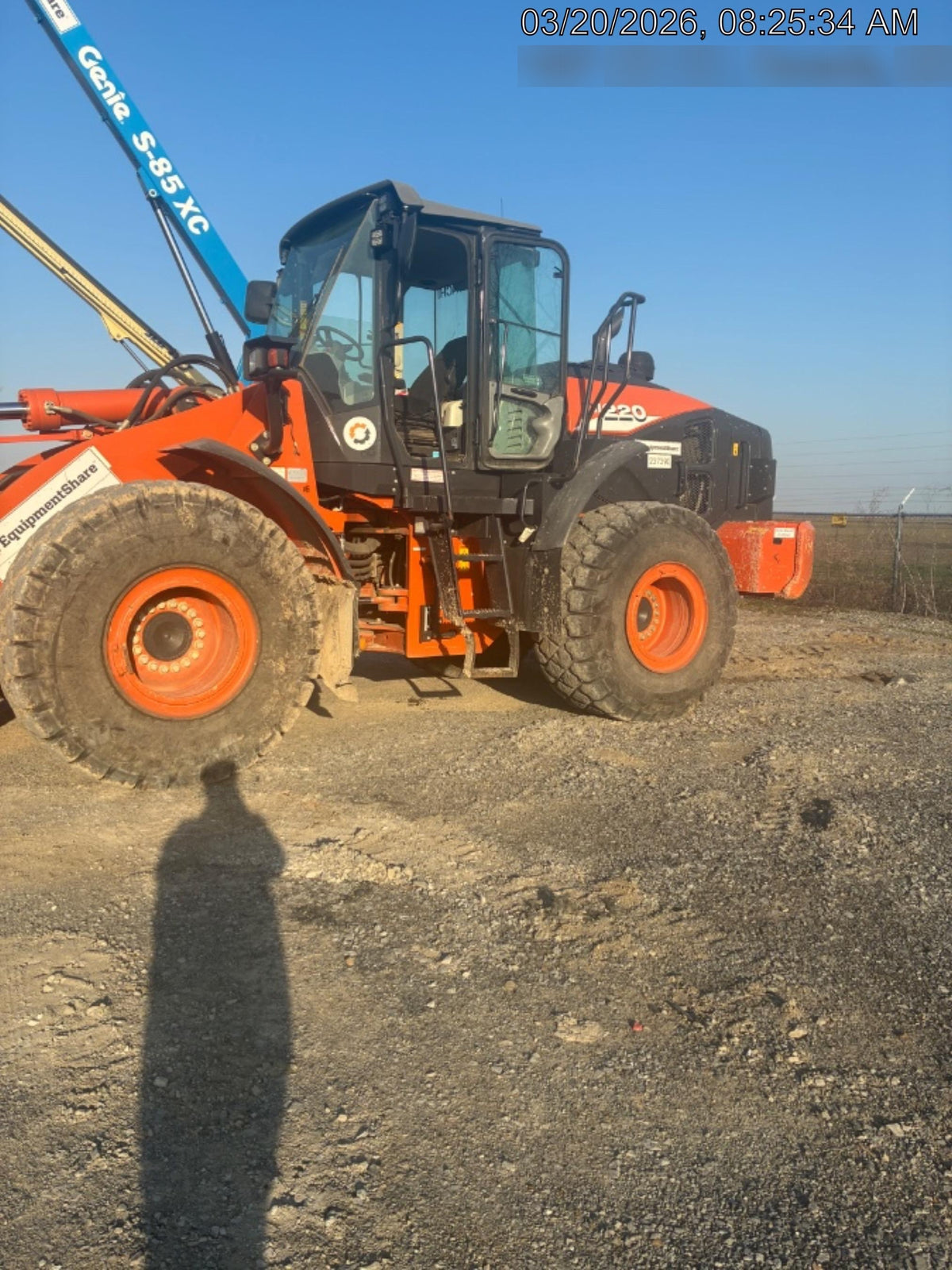 2022 HITACHI ZW220-6