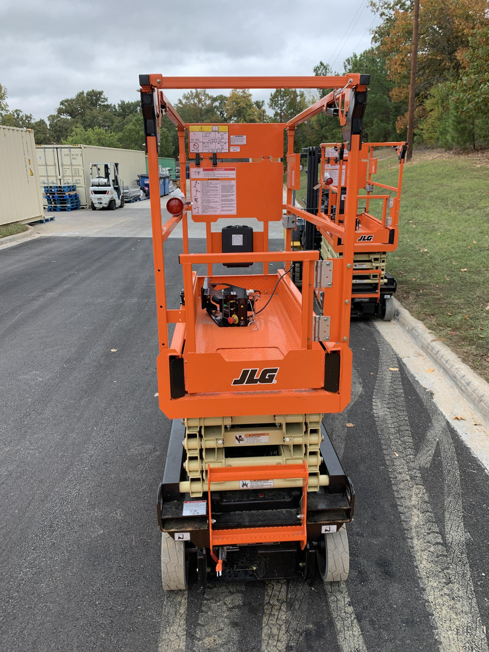 2022 JLG ES1932