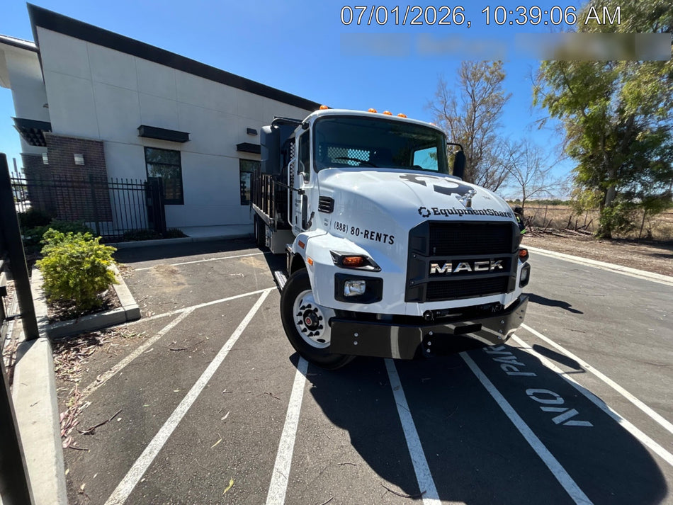 2026 MACK MD742 - Stake Bed Liftgate Reg Cab Diesel