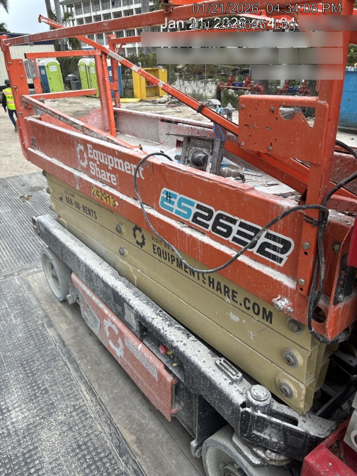 2022 JLG ES2632