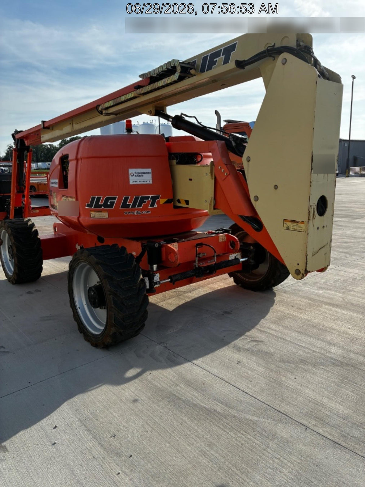 2019 JLG 600AJ