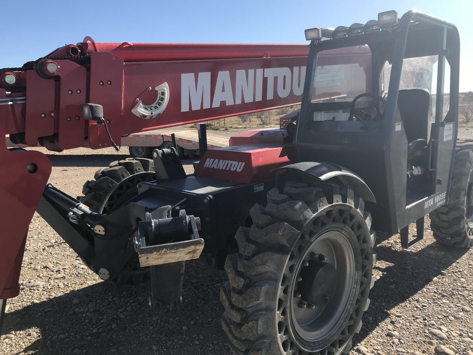 2018 Manitou MTA10055 Manitou MTA10055 - Canopy, Worklights, Beacon, 66" Carriage, 60" Forks, Solid Tires, Aux Hydraulics
