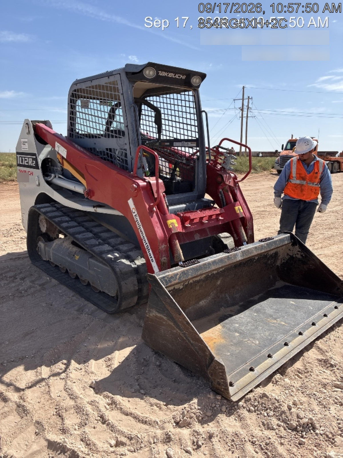 2022 TAKEUCHI TL12R2-R