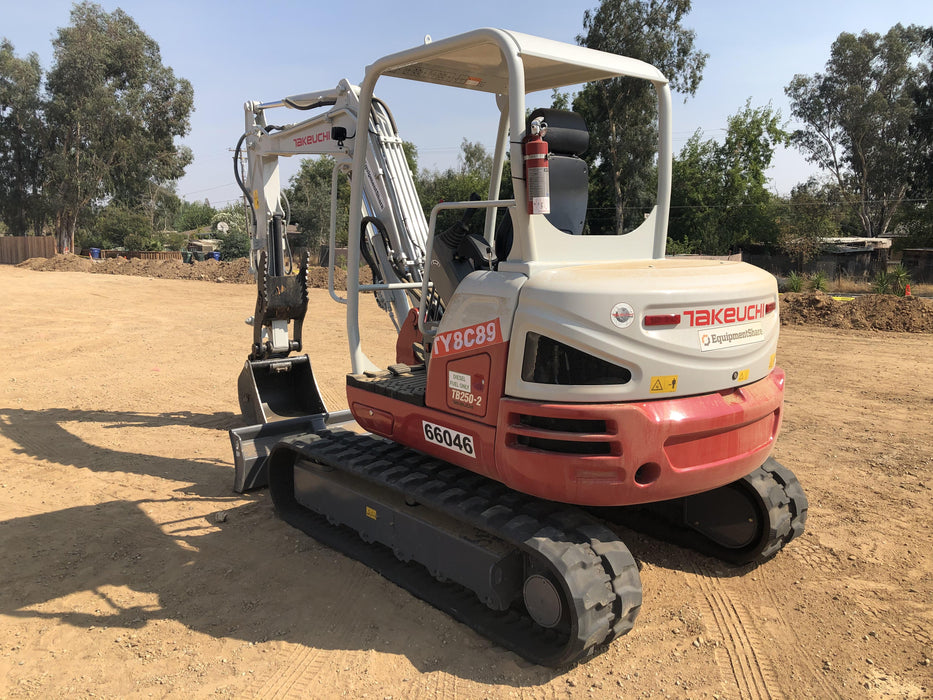 2020 TAKEUCHI TB250-2