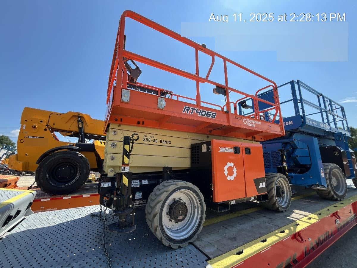 2023 JLG RT4069