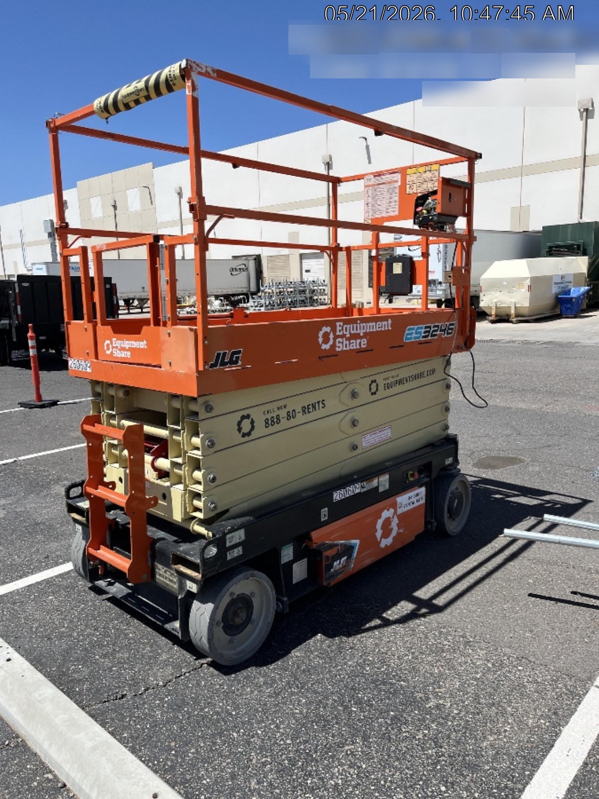 2022 JLG ES3246