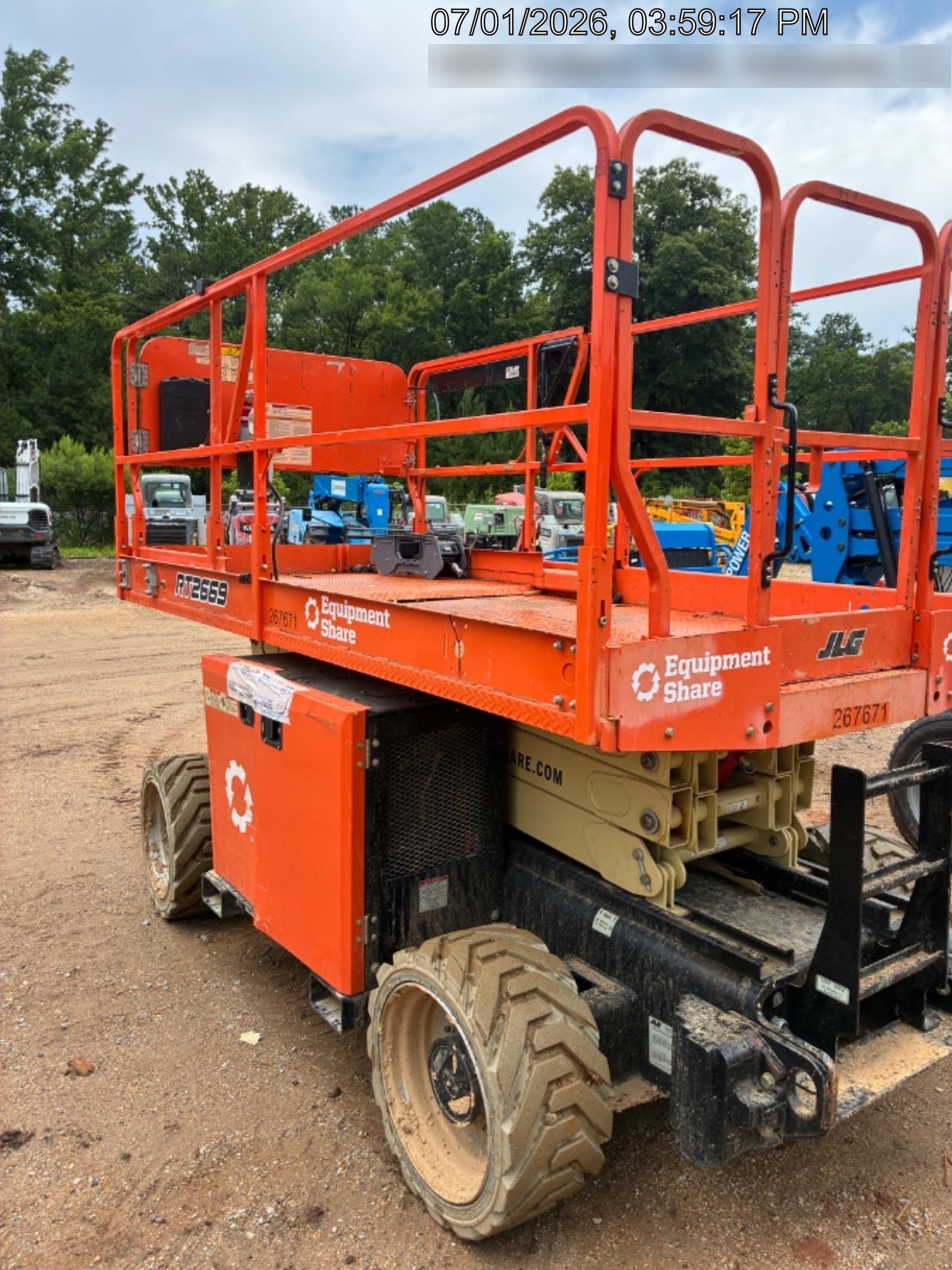 2022 JLG RT2669