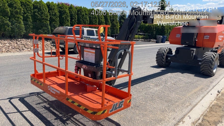 2025 JLG 800AJ