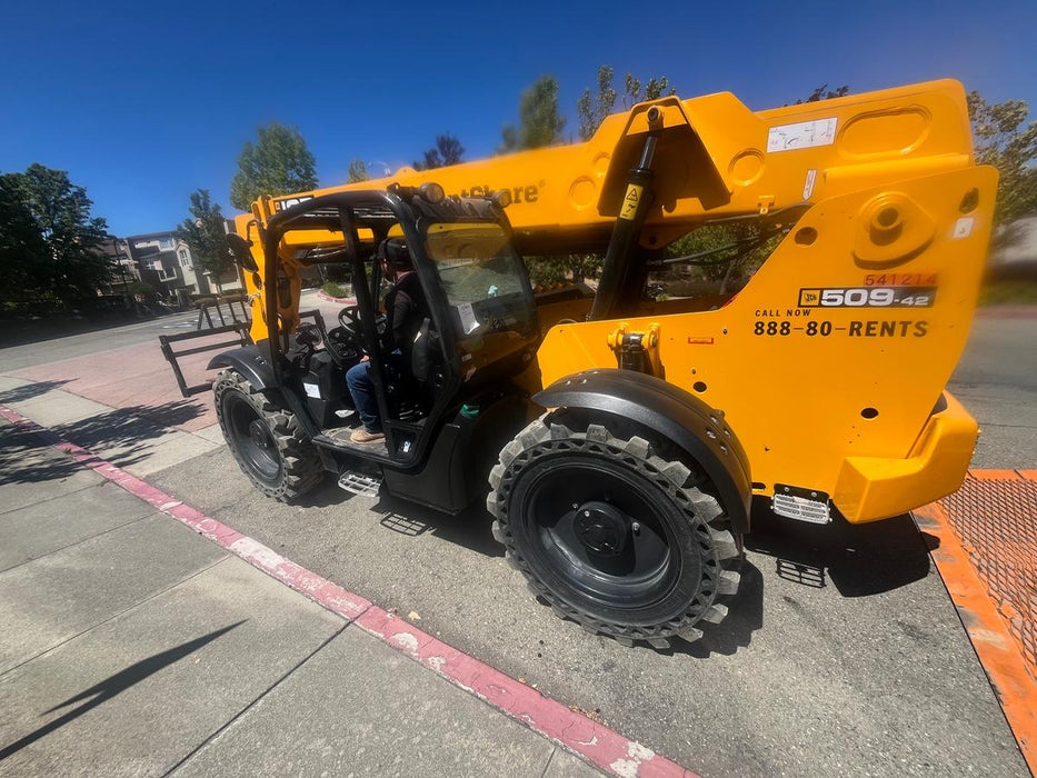 2025 JCB 509-42