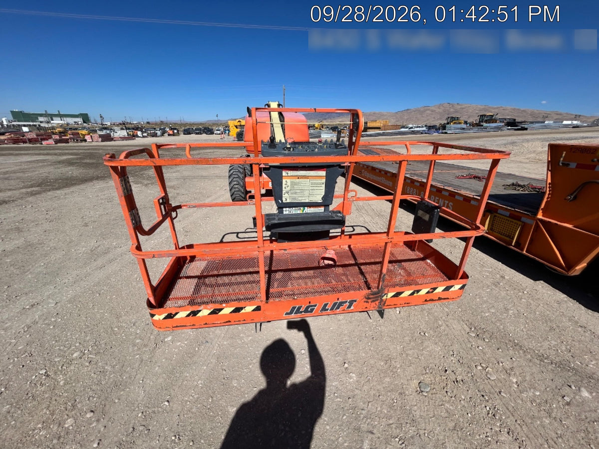 2021 JLG 400S