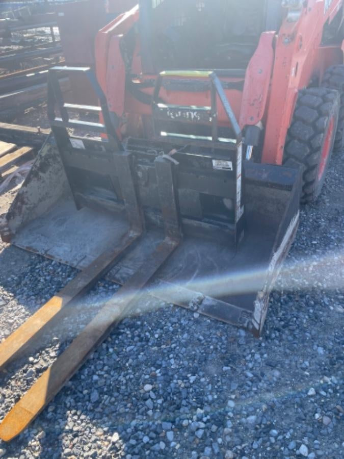 2021 PALADIN 48" Pallet Forks - Paladin