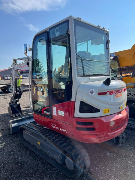 2025 TAKEUCHI TB235-2CR
