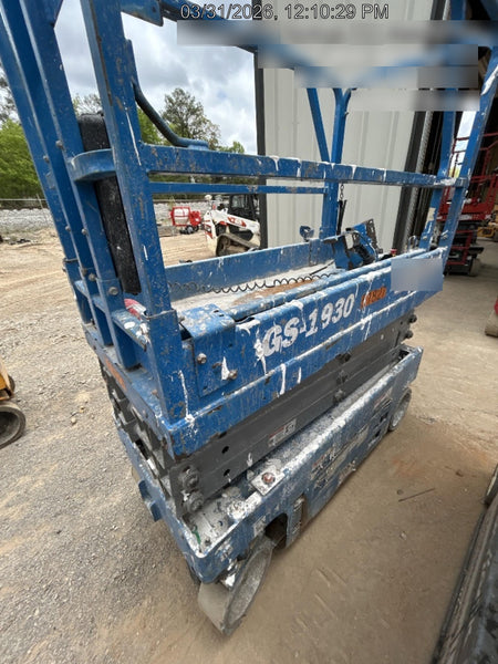 2019 Genie GS-1930 Fixed Rails with Chain Entry