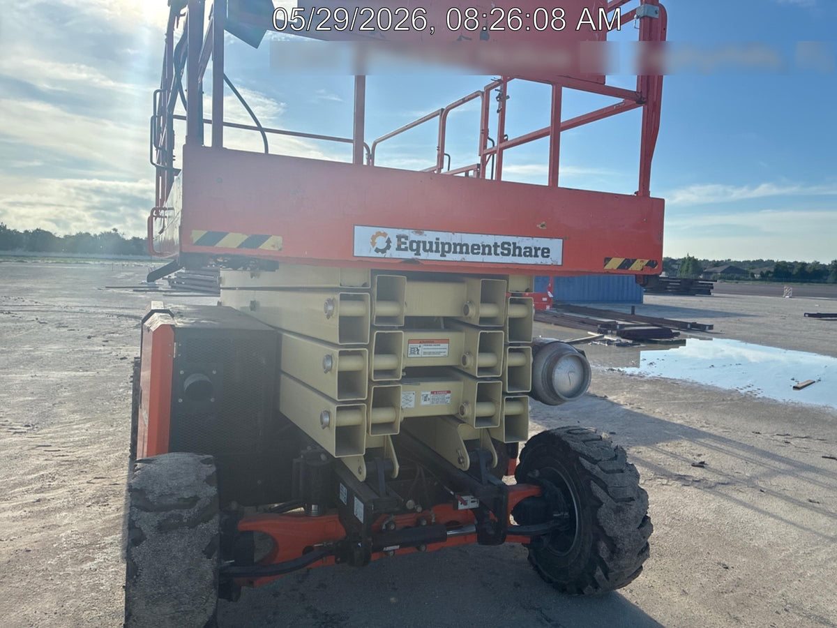 2022 JLG 4394RT