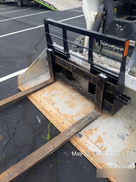 2024 ARROW MATERIAL HANDLING 48" Pallet Forks - Arrow