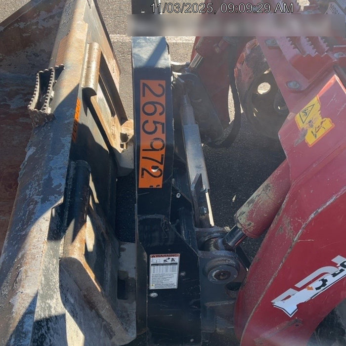 2021 TAKEUCHI 48" Pallet Forks - Takeuchi