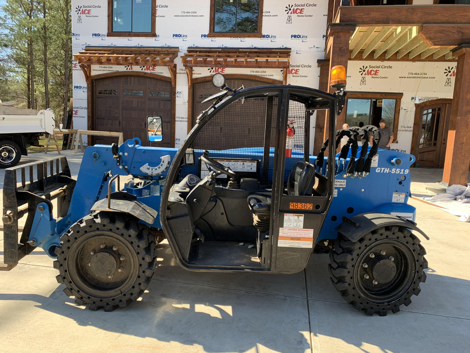 2020 Genie GTH-5519 Canopy, Solid Tires, Work Lights, Beacon, Aux Hydraulics, Back up Alarm