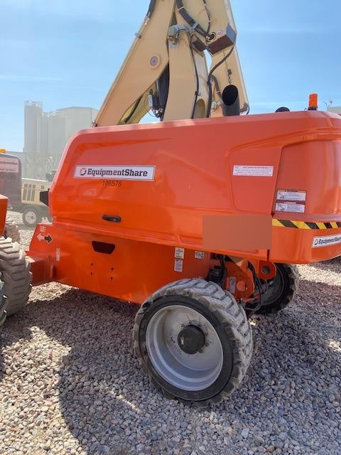 2020 JLG 660SJ