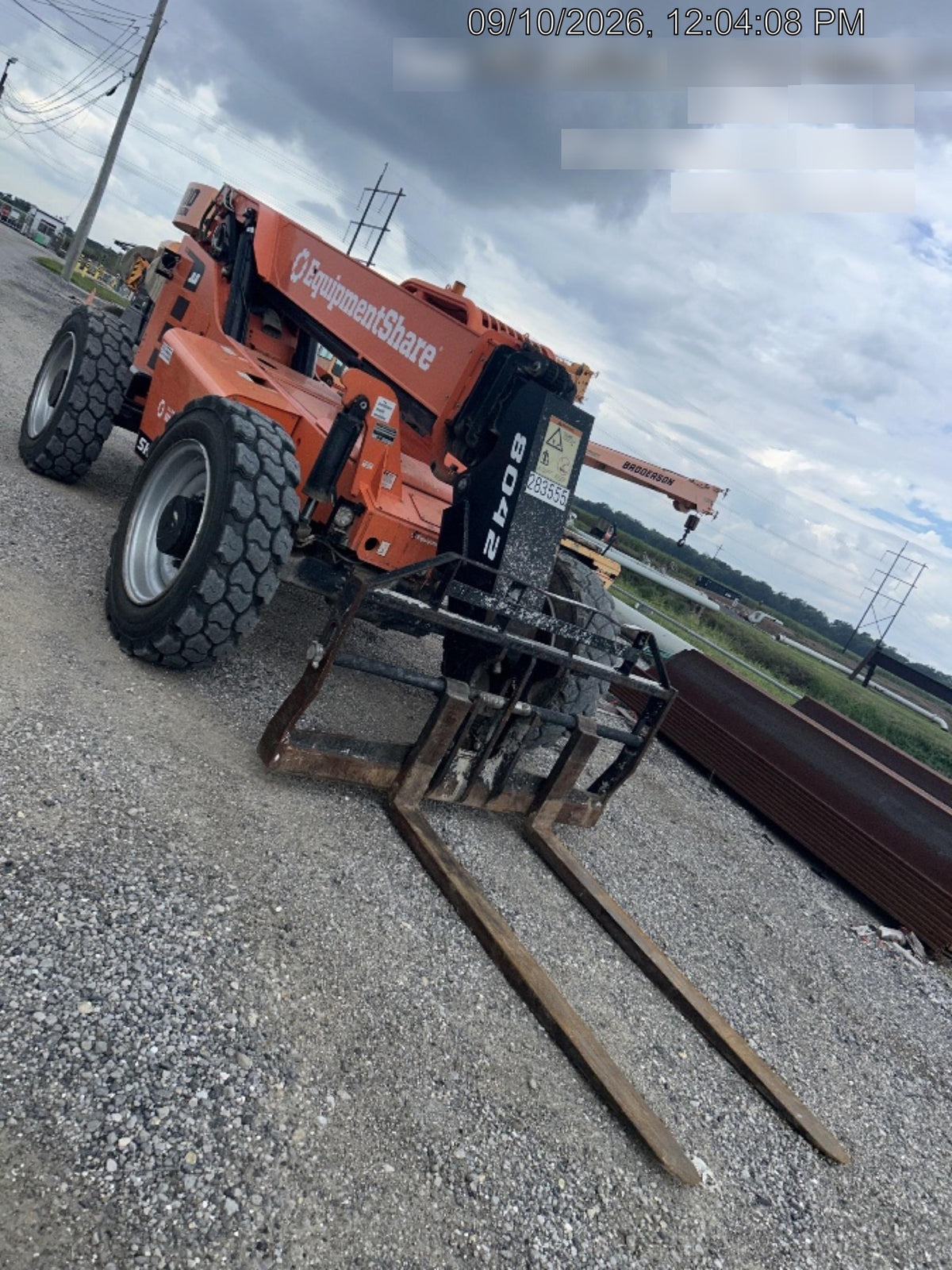 2022 SKYTRAK 8042