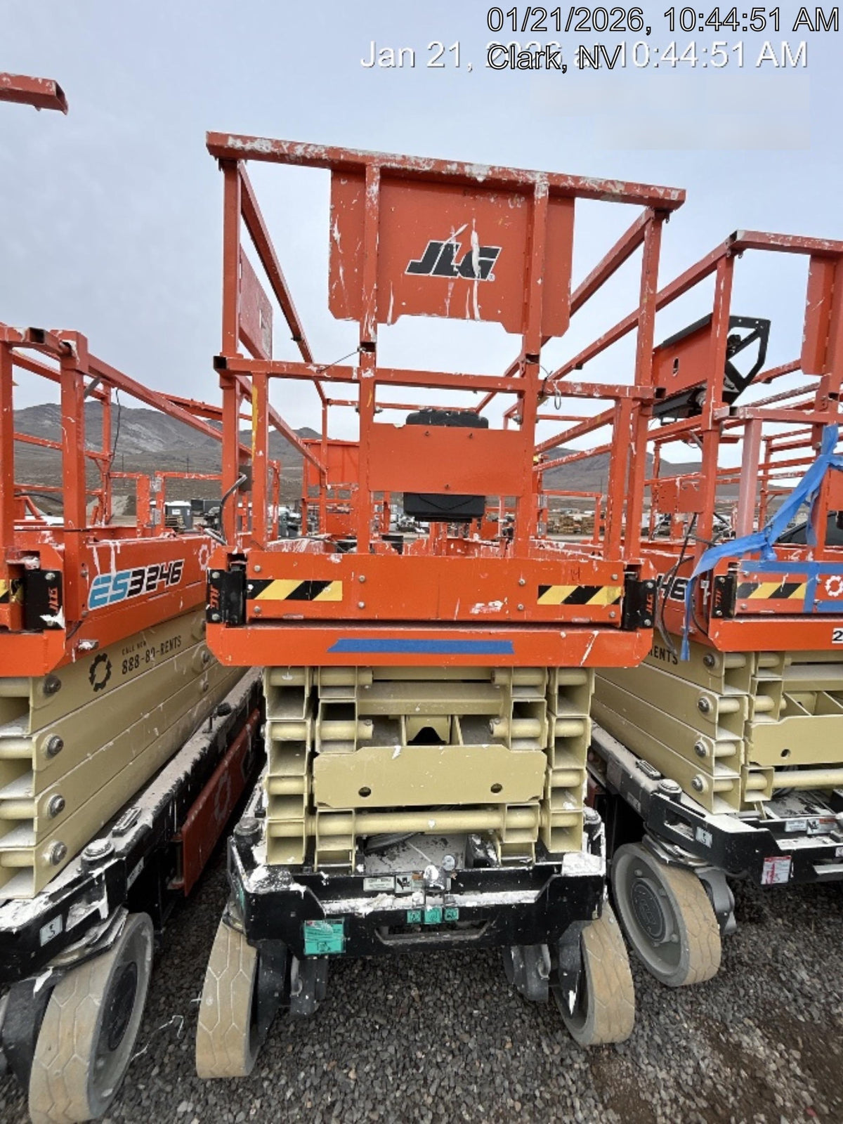 2022 JLG ES3246