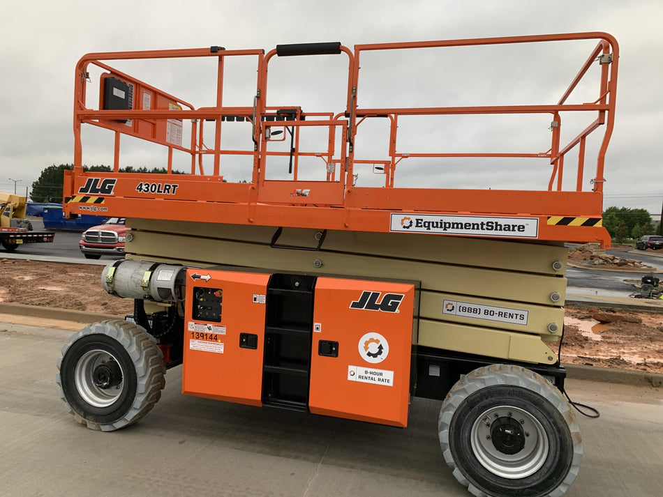 2021 JLG 430LRT