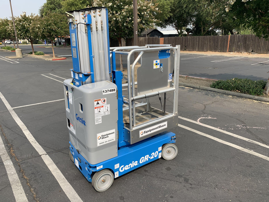 2021 GENIE GR-20