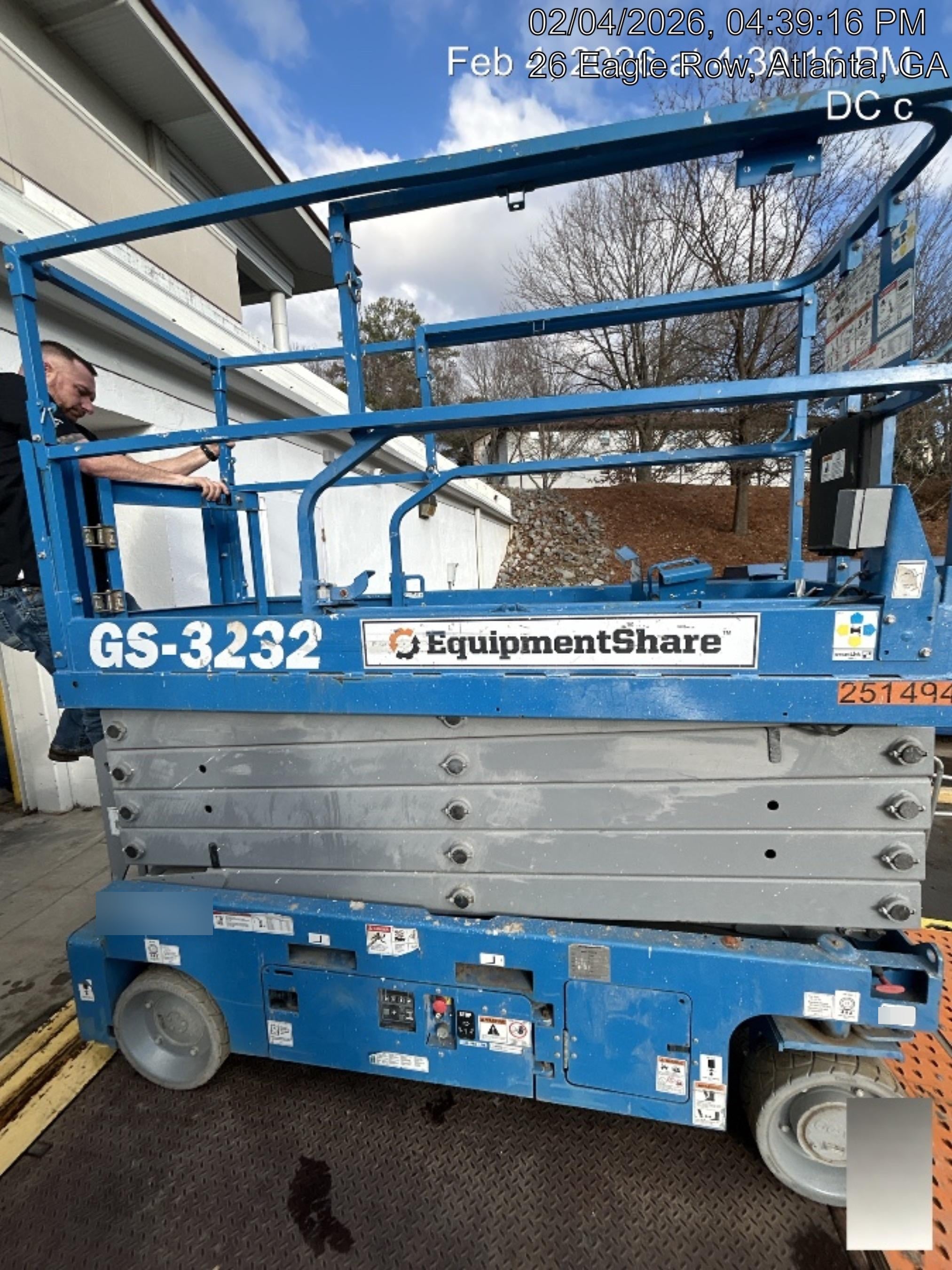 2022 GENIE GS-3232