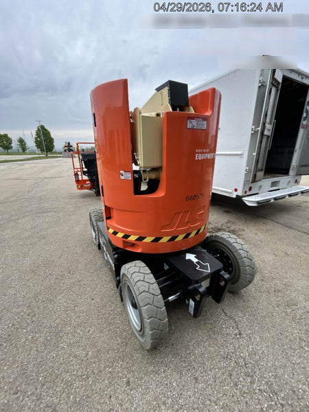 2026 JLG E300AJP