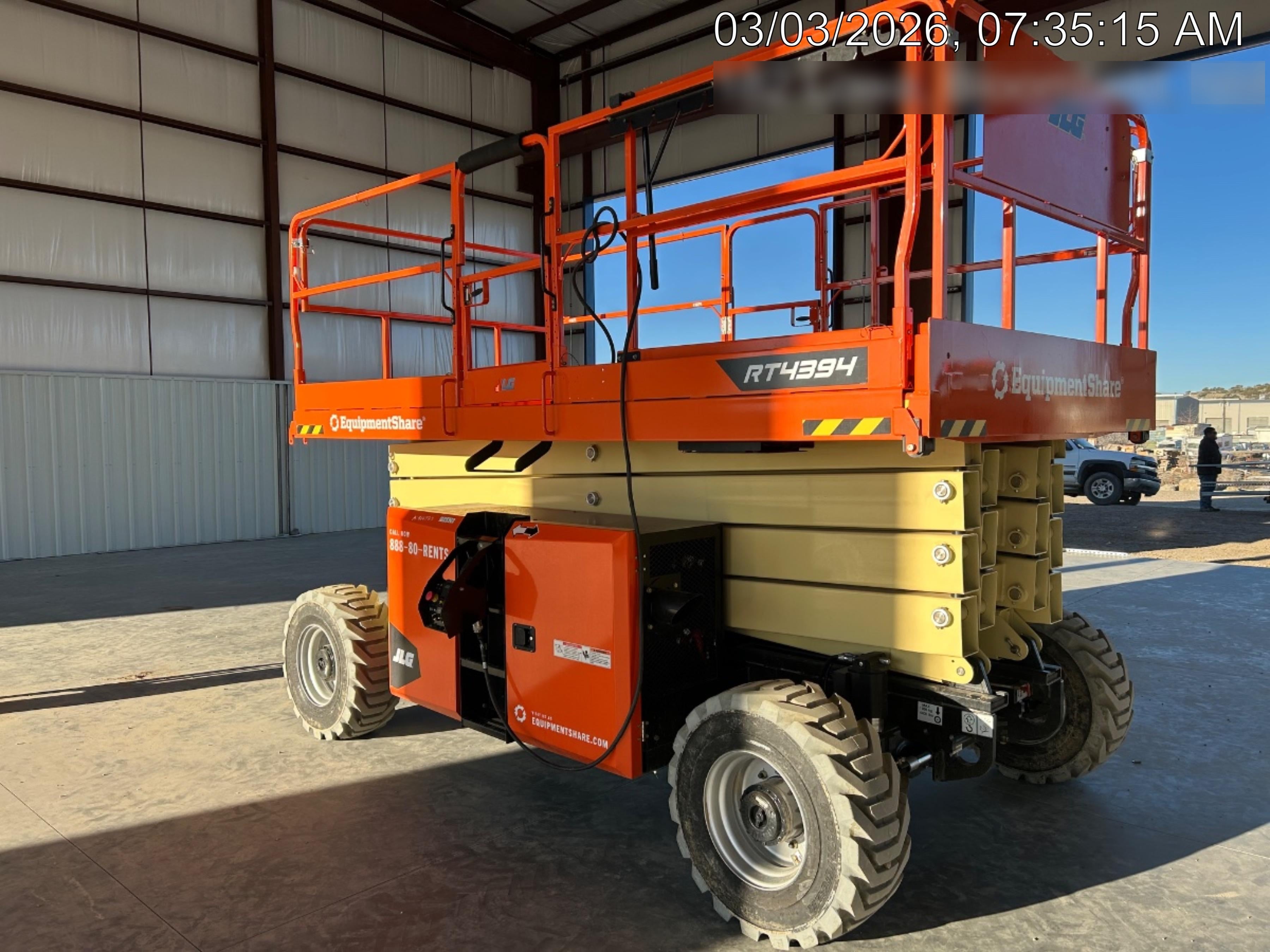 2025 JLG RT4394