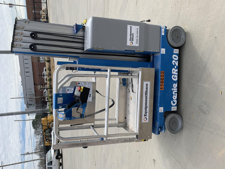 2020 GENIE GR-20