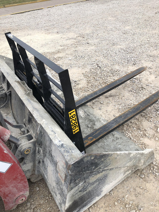2021 ARROW MATERIAL HANDLING 60" Pallet Forks