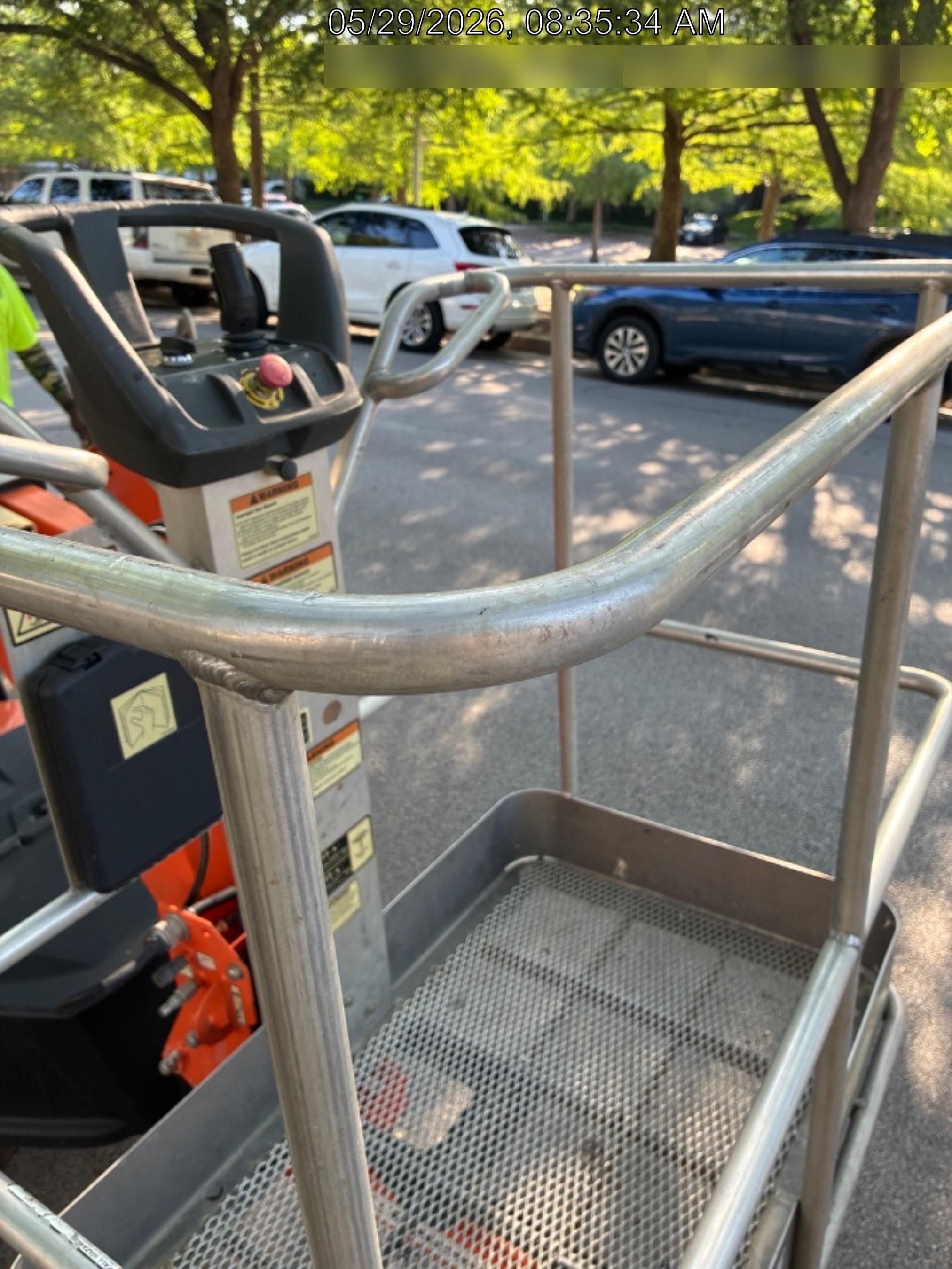 2022 JLG T350