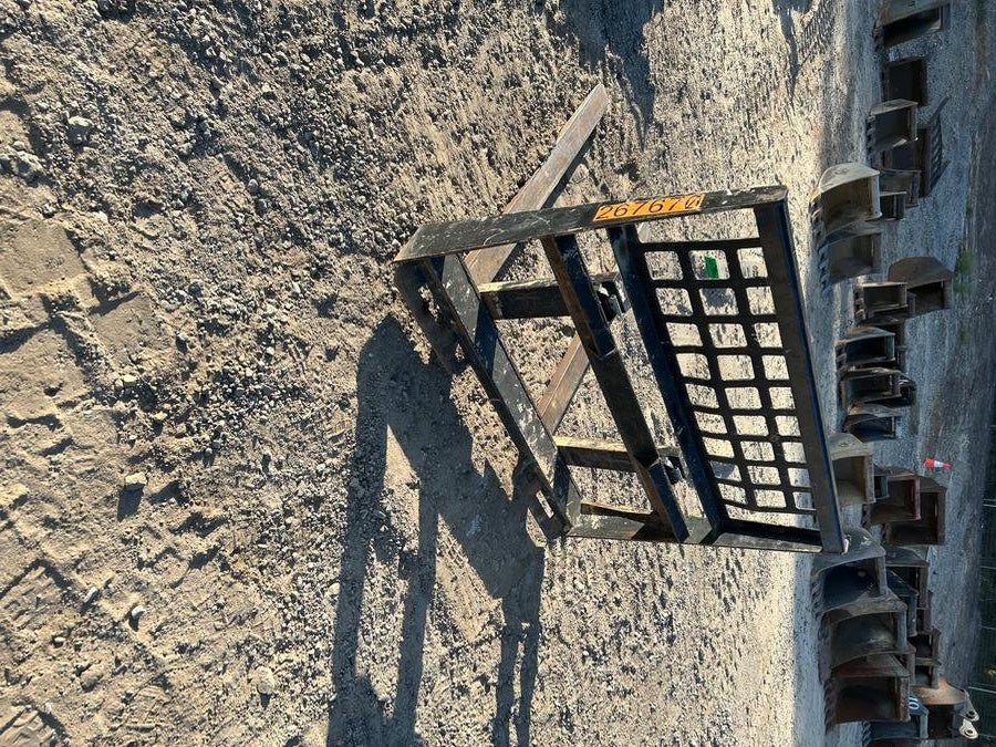 2022 ARROW MATERIAL HANDLING 48" Pallet Forks - Arrow