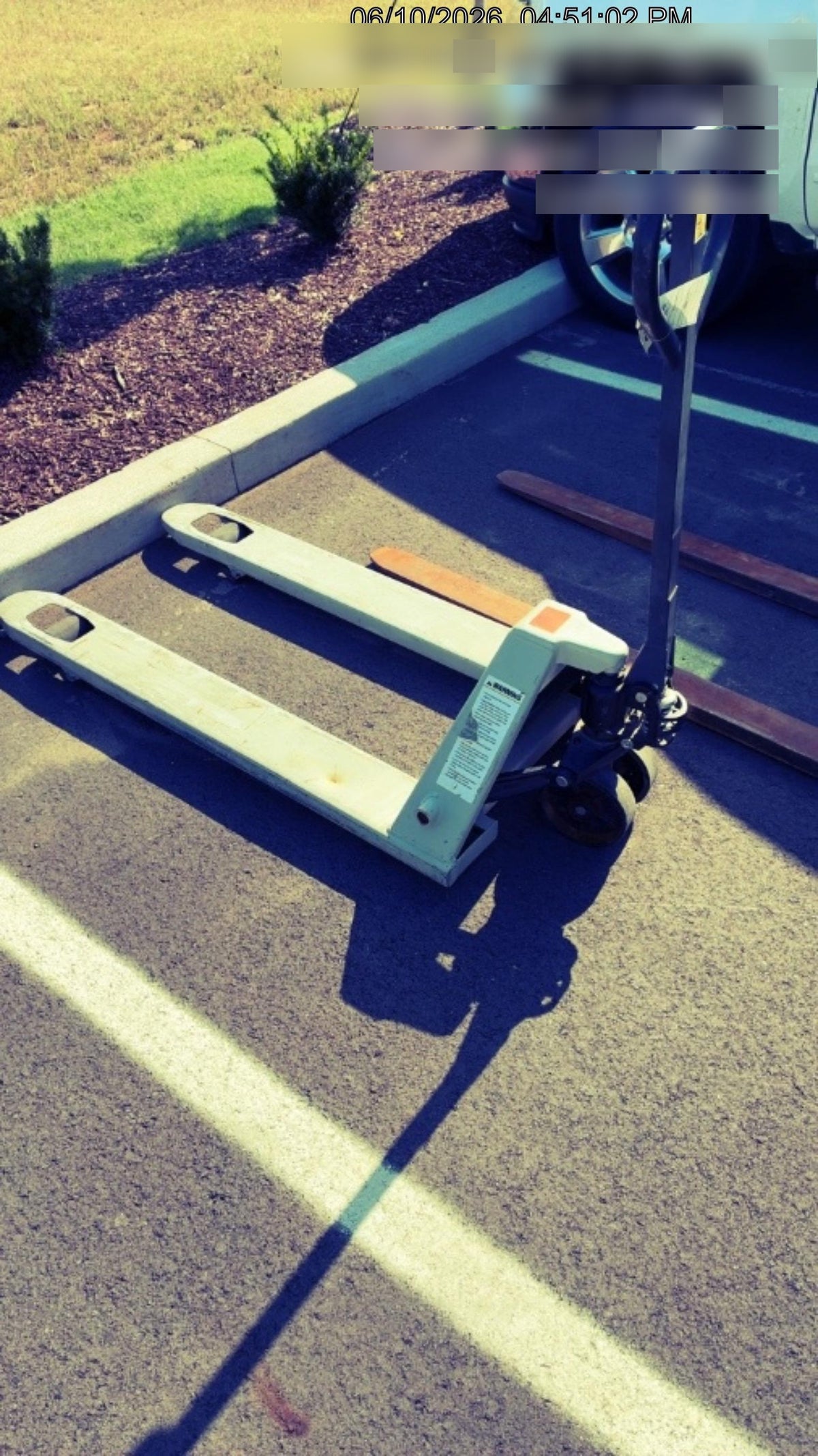 2023 STRONGWAY 4400 lb Pallet Jack
