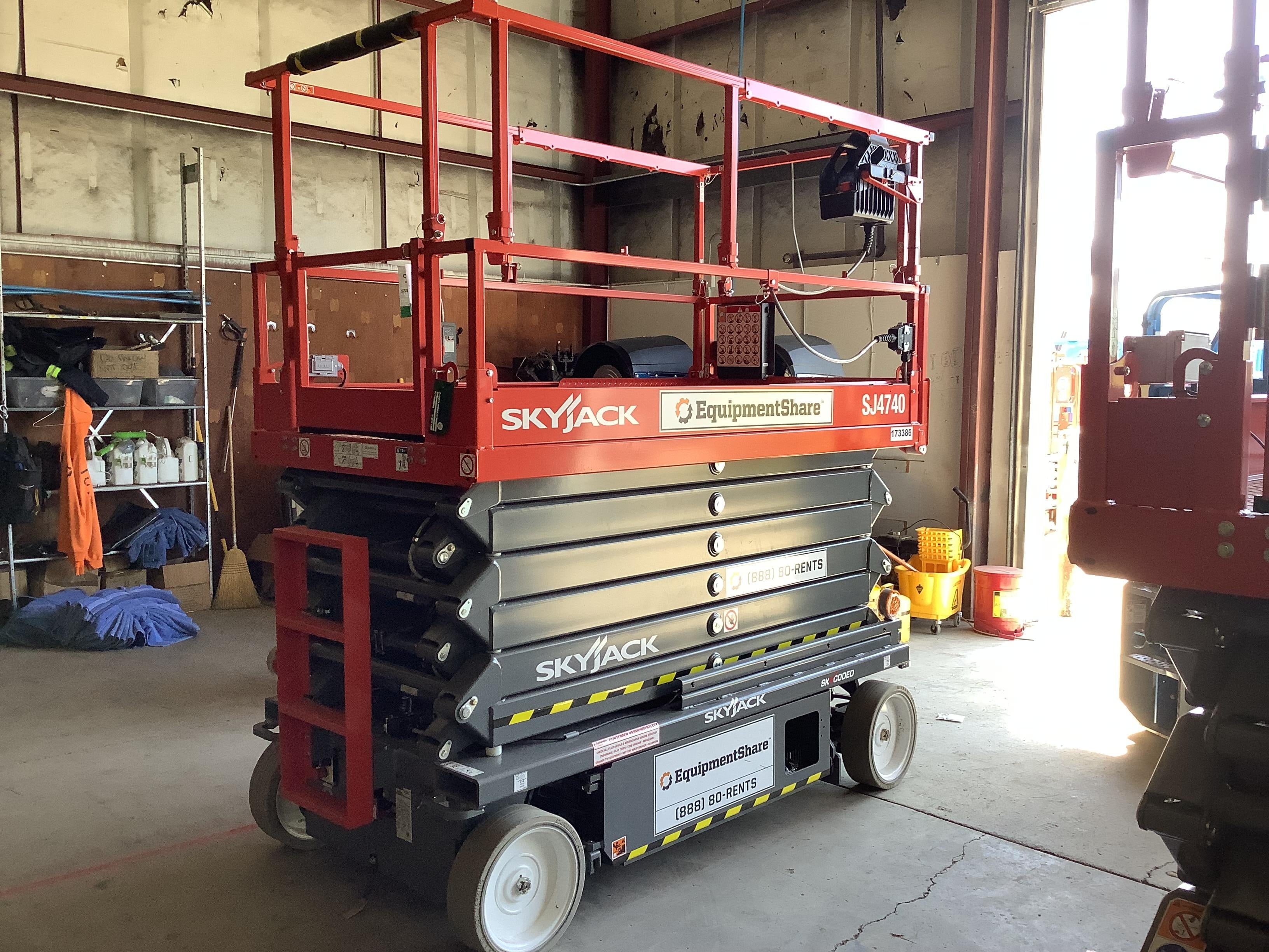 2021 SKYJACK SJ4740