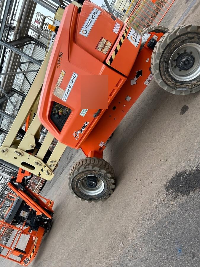 2021 JLG 450AJ