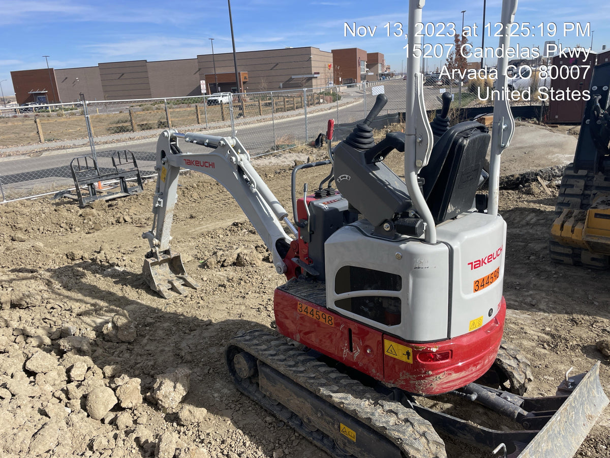 2023 TAKEUCHI TB210R