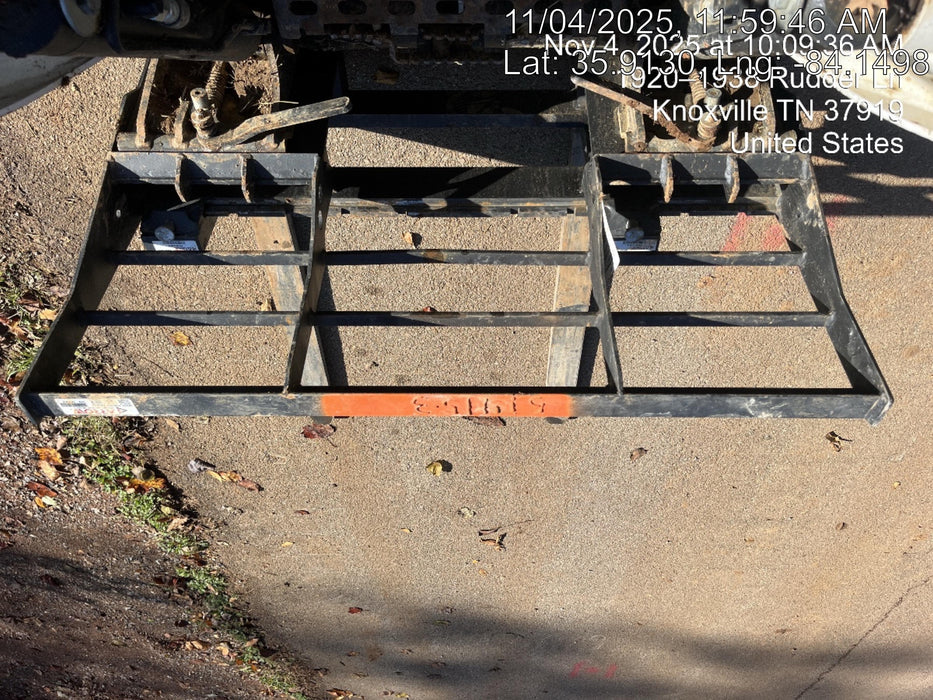 2025 ARROW MATERIAL HANDLING 48" Pallet Forks - Arrow