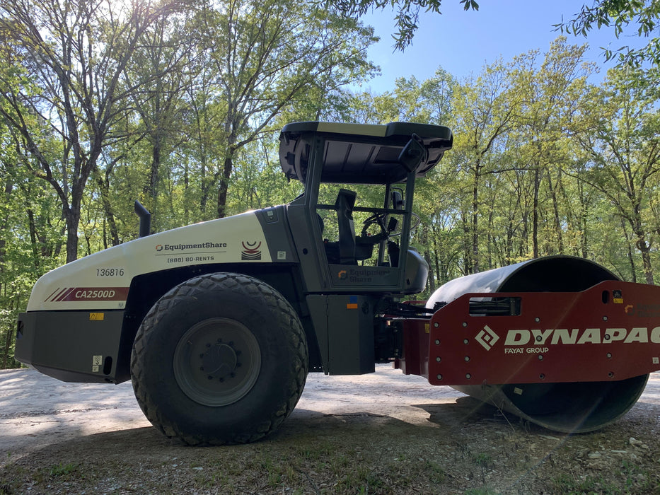 2021 DYNAPAC CA2500D