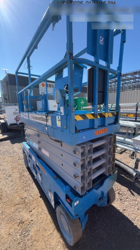 2022 GENIE GS-3232