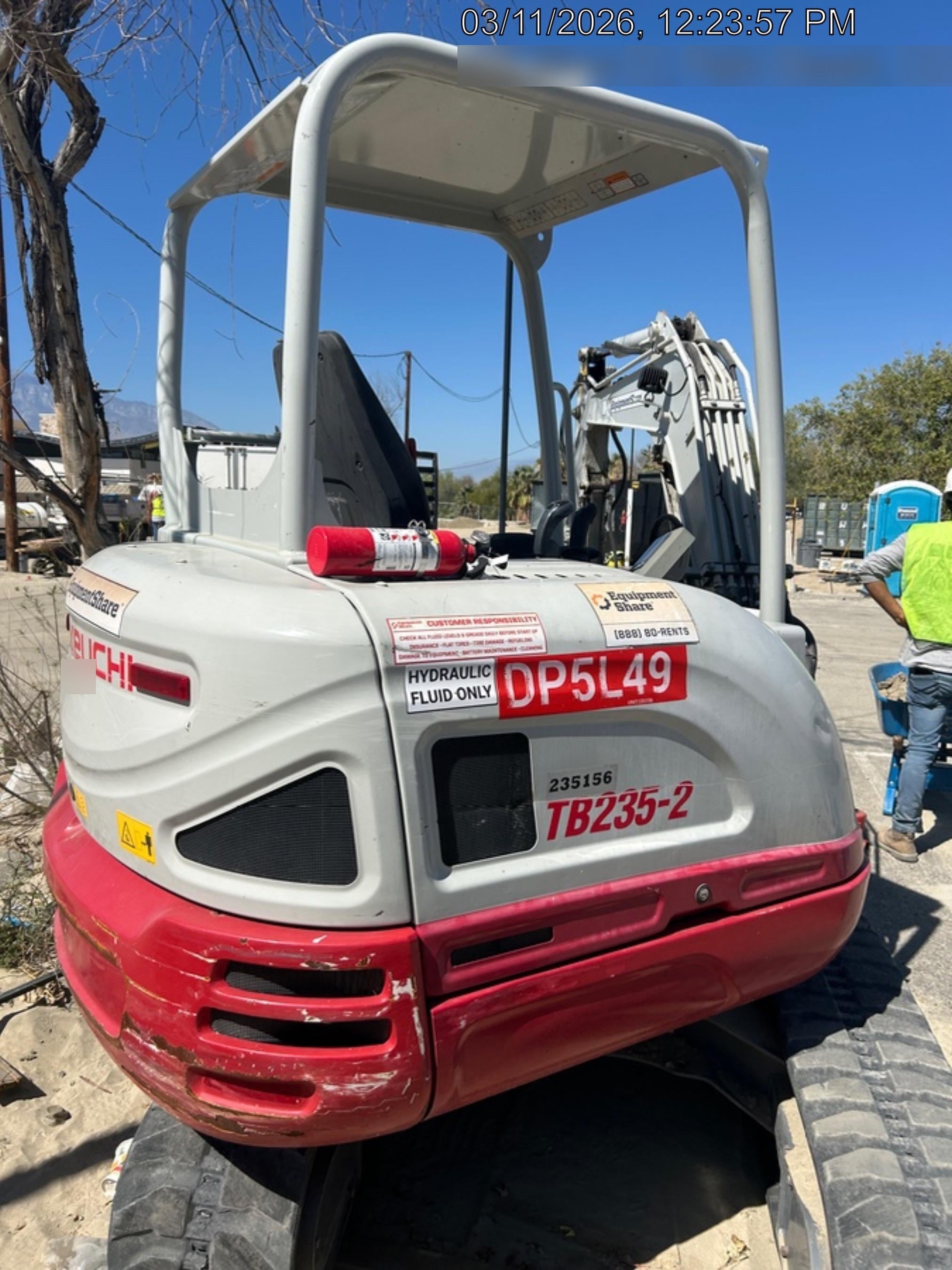 2022 TAKEUCHI TB235-2R