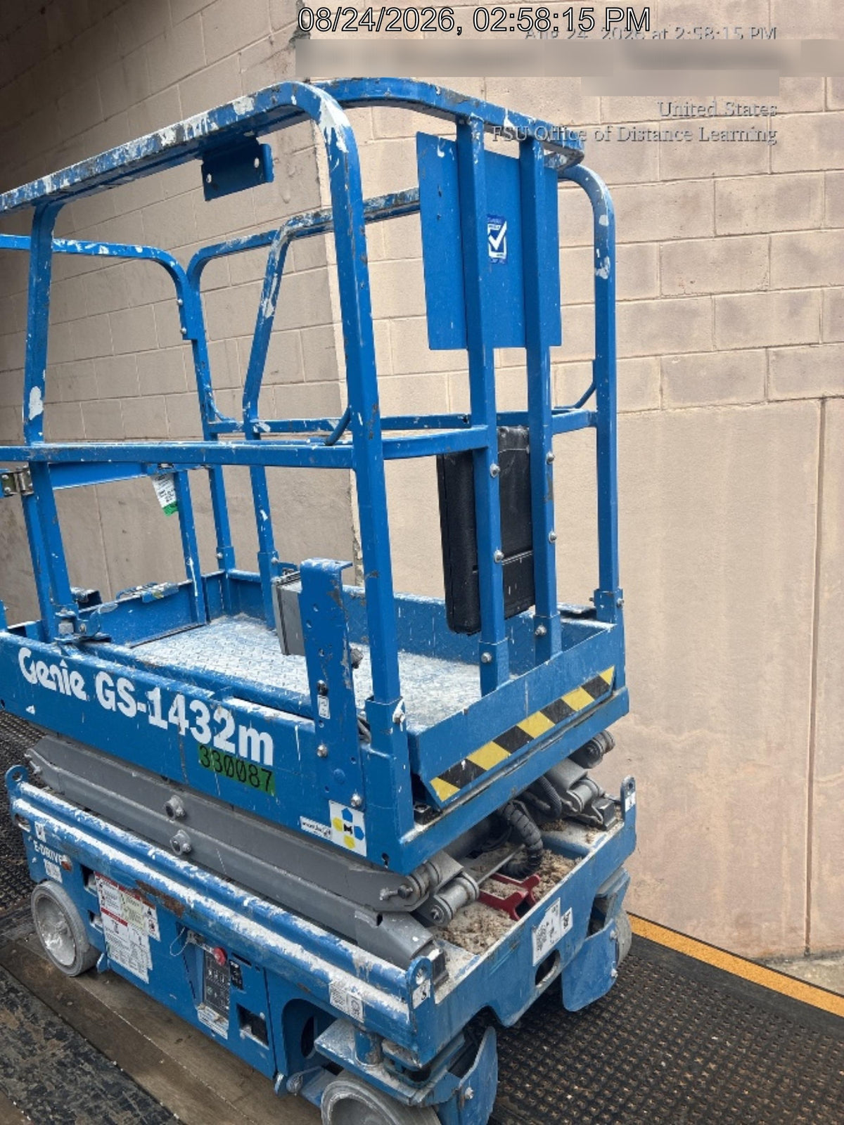2023 GENIE GS-1432