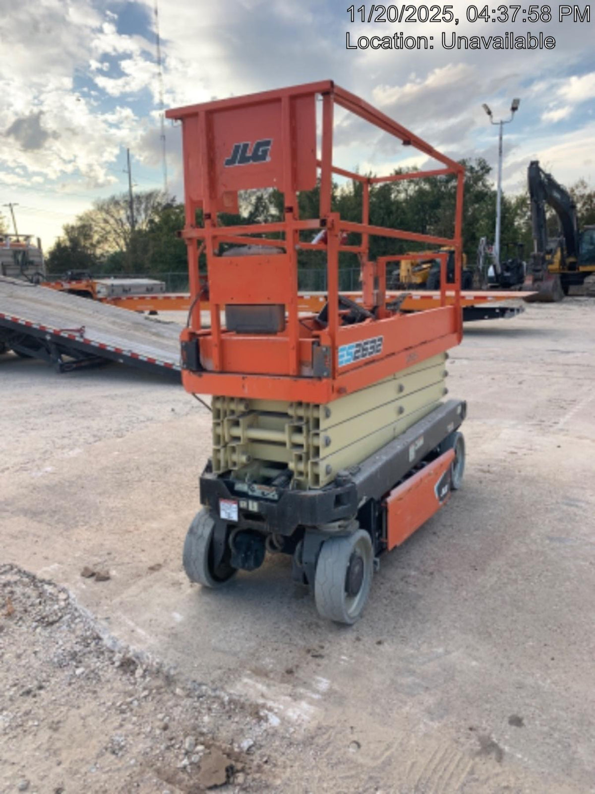 2022 JLG ES2632