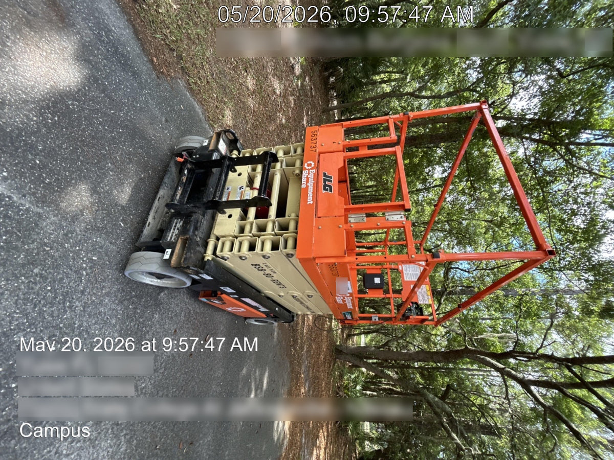 2025 JLG ES3246