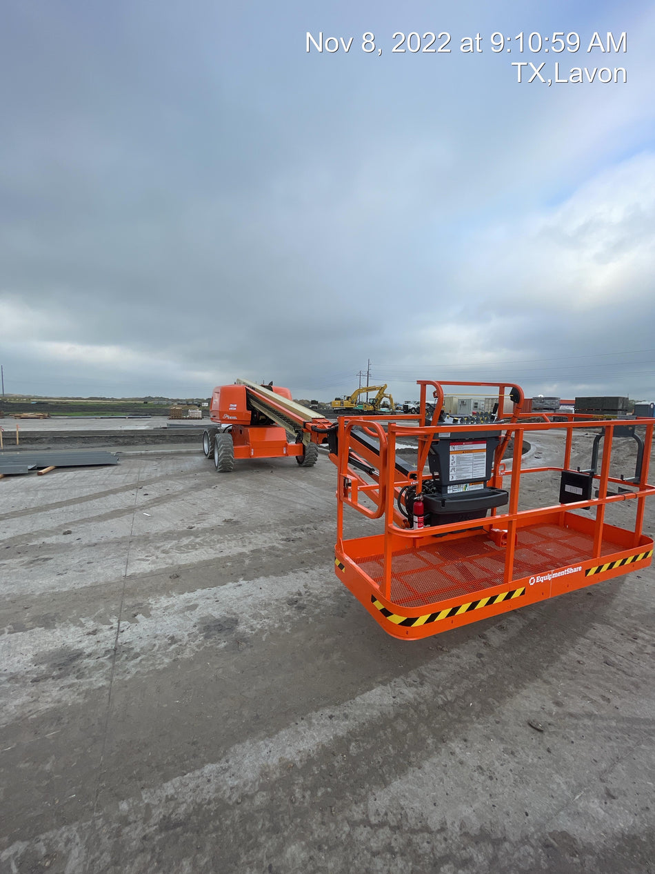 2022 JLG 660SJ